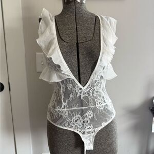 Romantic White Ruffle Lace Backless Teddy Bodysuit Lingerie – OHS Clothing M